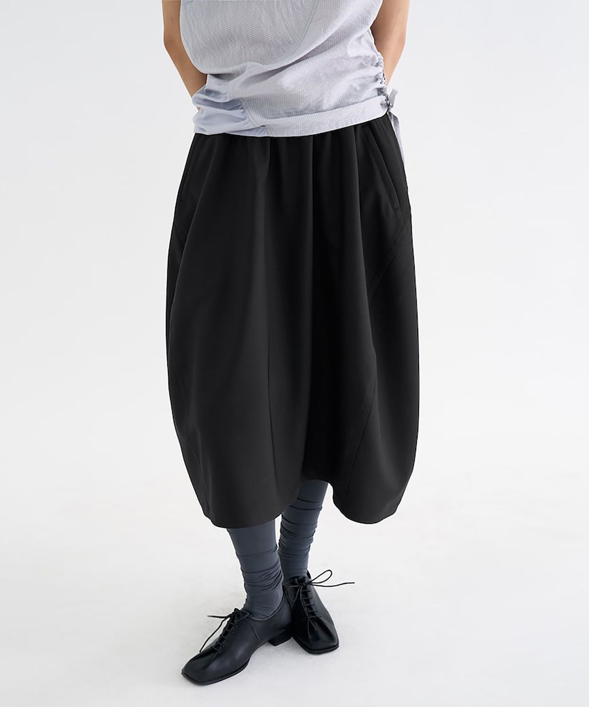 앙개(ANGGAE) Balloon Skirt  Black