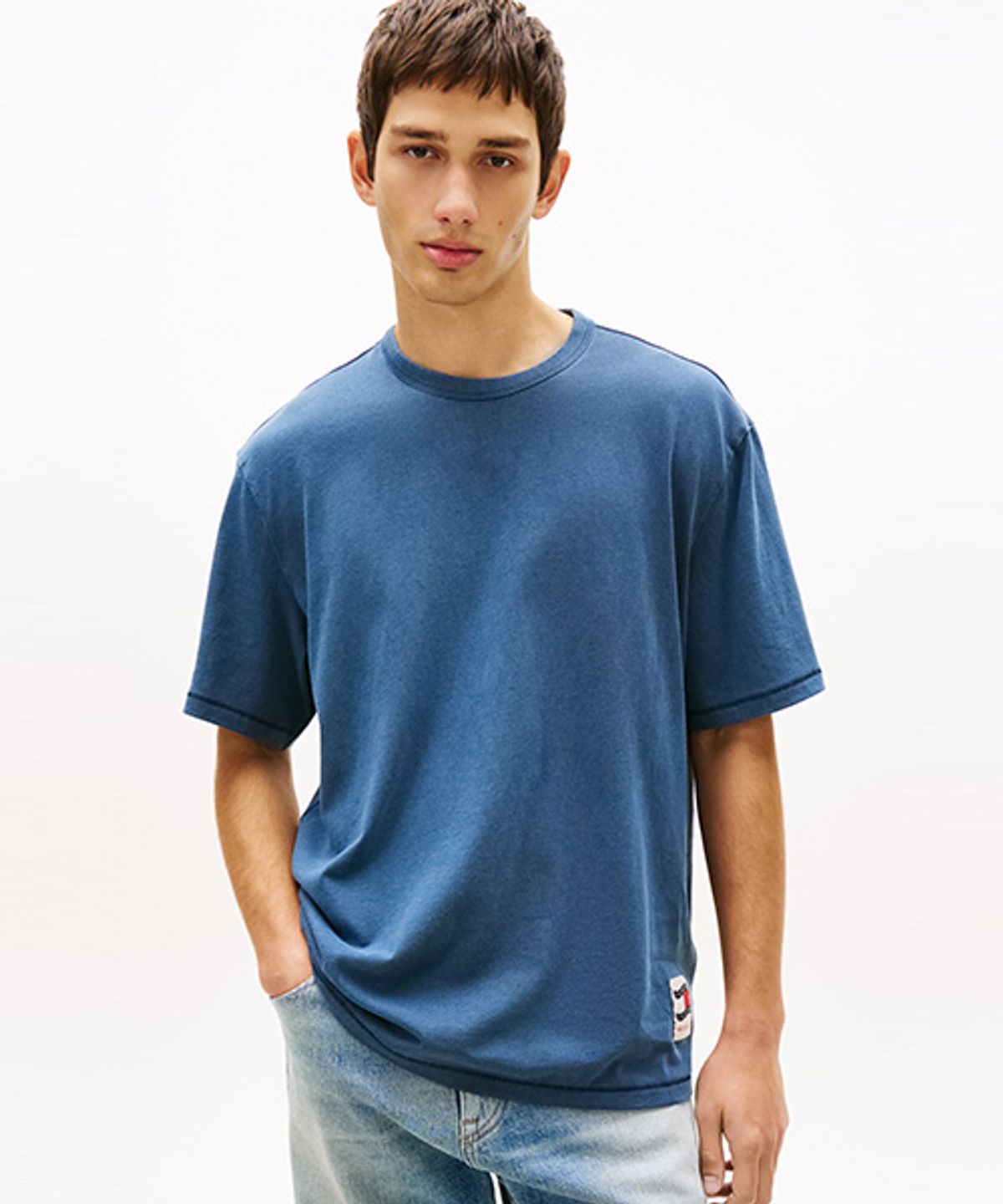 타미진스(TOMMY JEANS) 90S 웨이빙 플래그 티셔츠 (T32G1TTO42TMT1C1G)