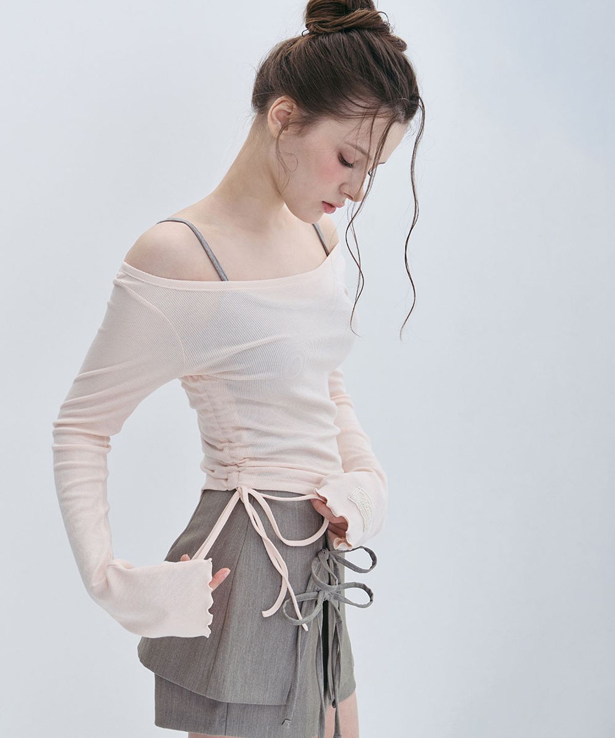 모아벨(MOABEL) LABEL SHIRRING TEE - PINK