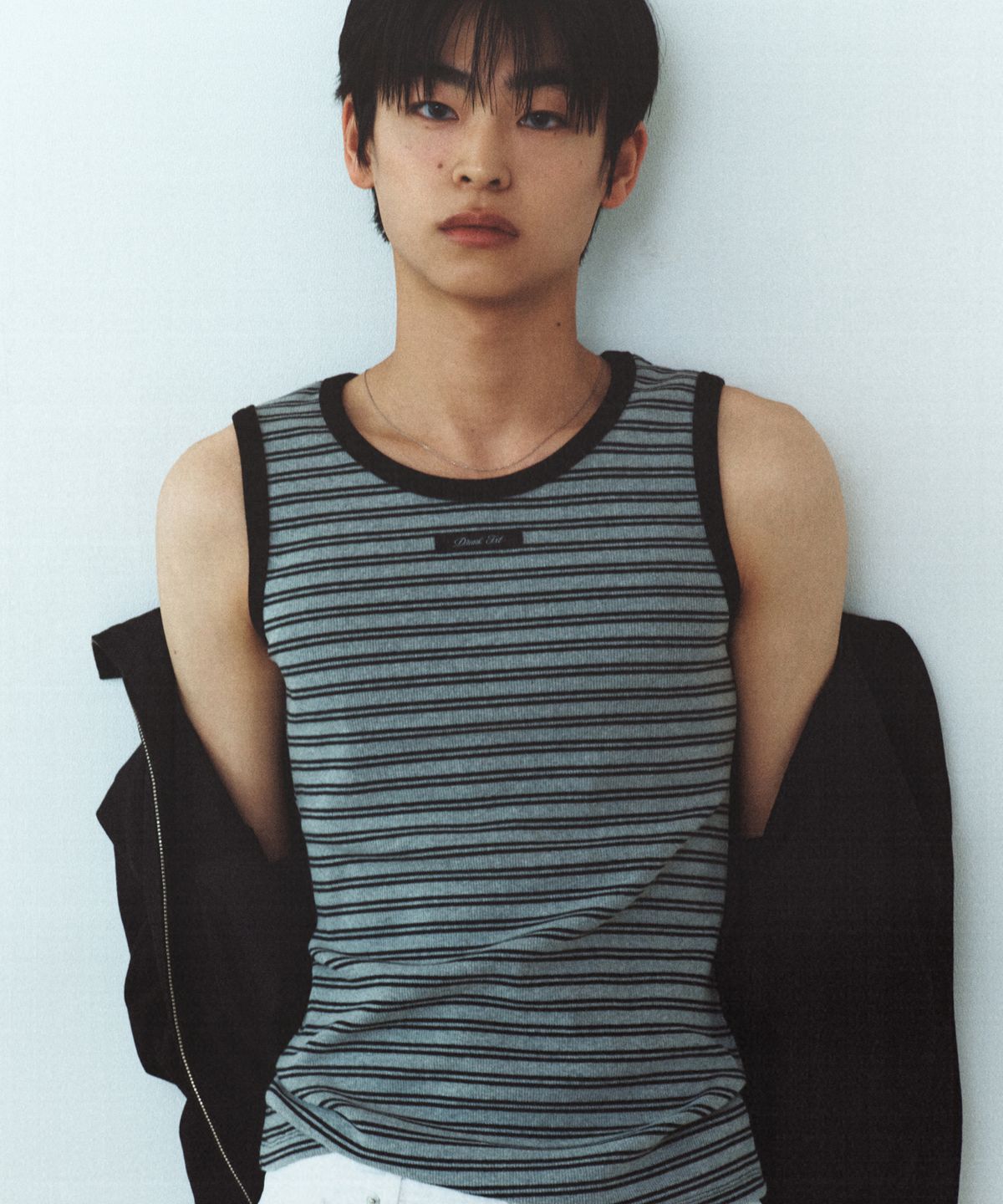 드렁크텍스트(DRUNKTXT) Stripe Tank Top Gray