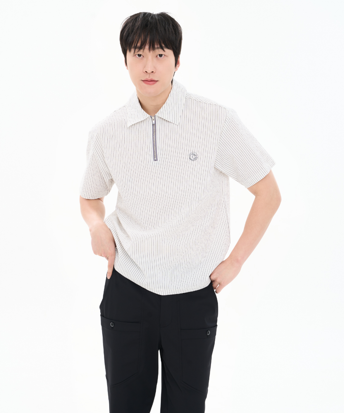 커스텀어스(CUSTOMUS) 남성 여름 선염 스트라이프 반집업 카라 티셔츠 출근룩 CXS26MKKT310 IVY