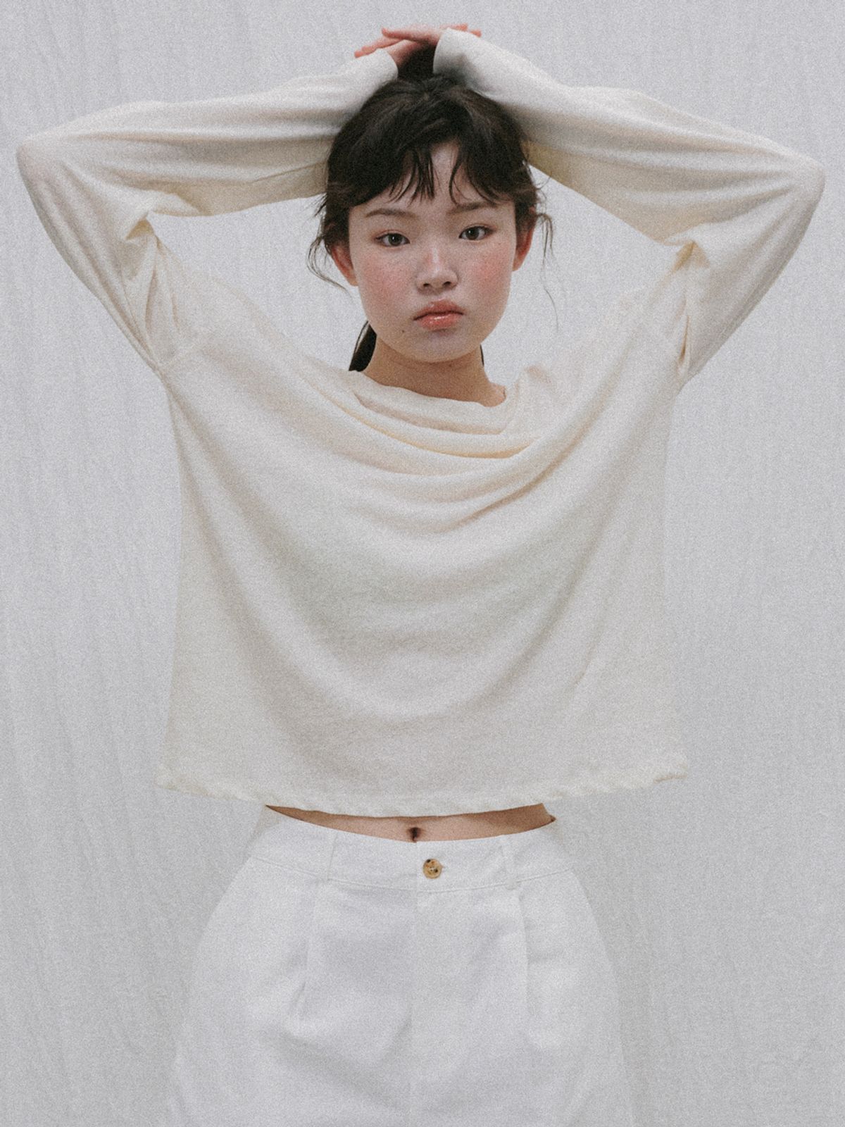 플라드주르(PLATDUJOUR) Loose neck T-shirts (Cream)