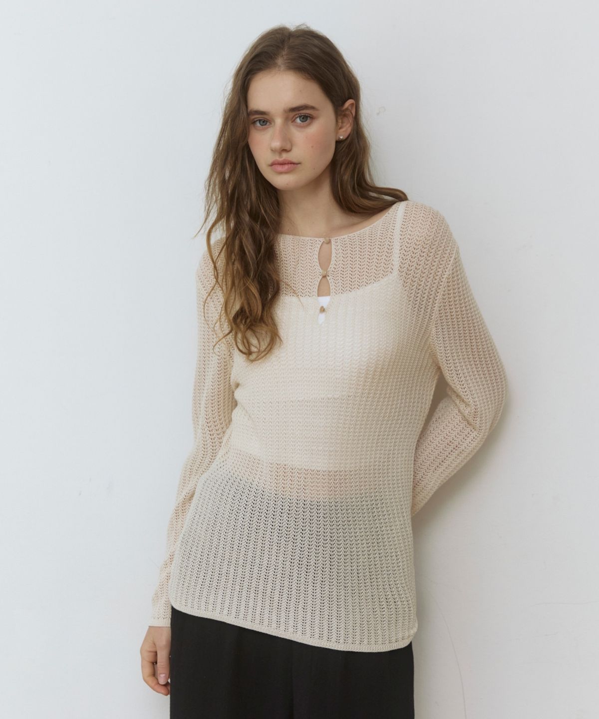 어다울(ADAUL) Three button net see through knit - natural