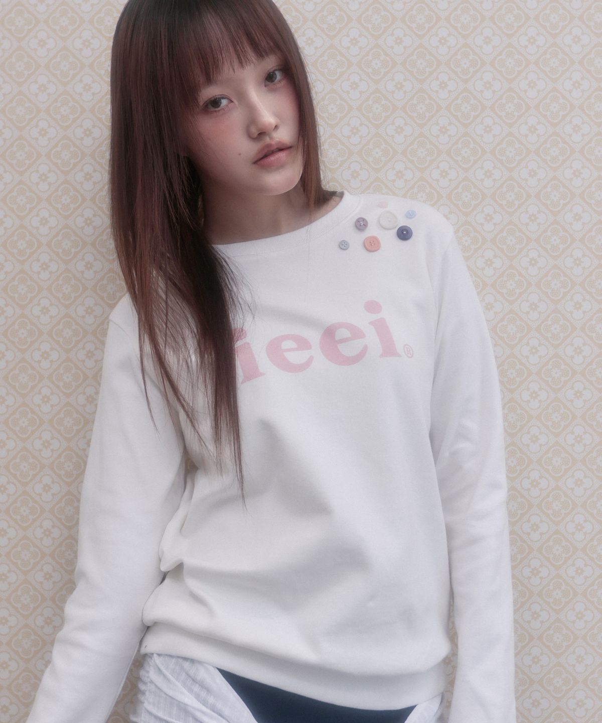 아이이이아이(IEEI) 팔레트 7 버튼 맨투맨