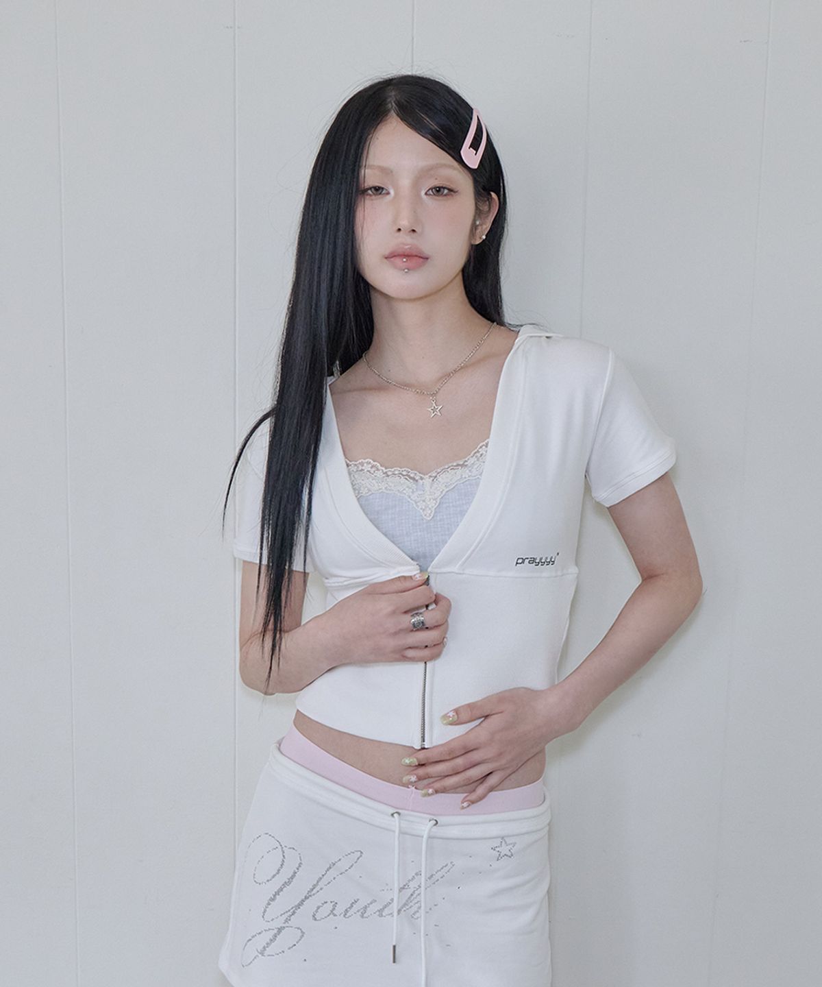 사일프레이(41PRAY) Prayyy V-neck Zip Hoodie / Ivory