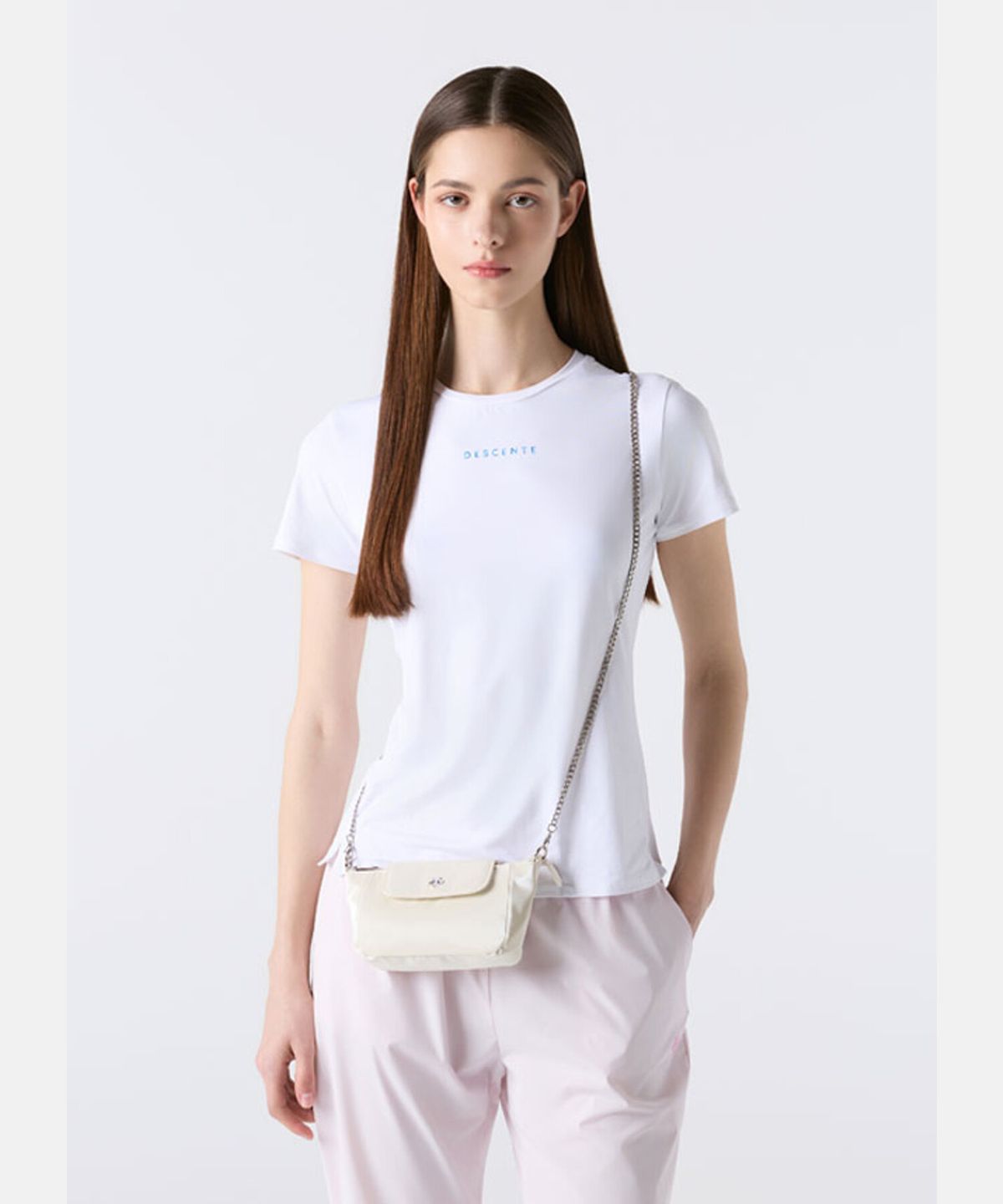 데상트(DESCENTE) 우먼스 미니 파우치 체인백 아이보리 SR122UBG19