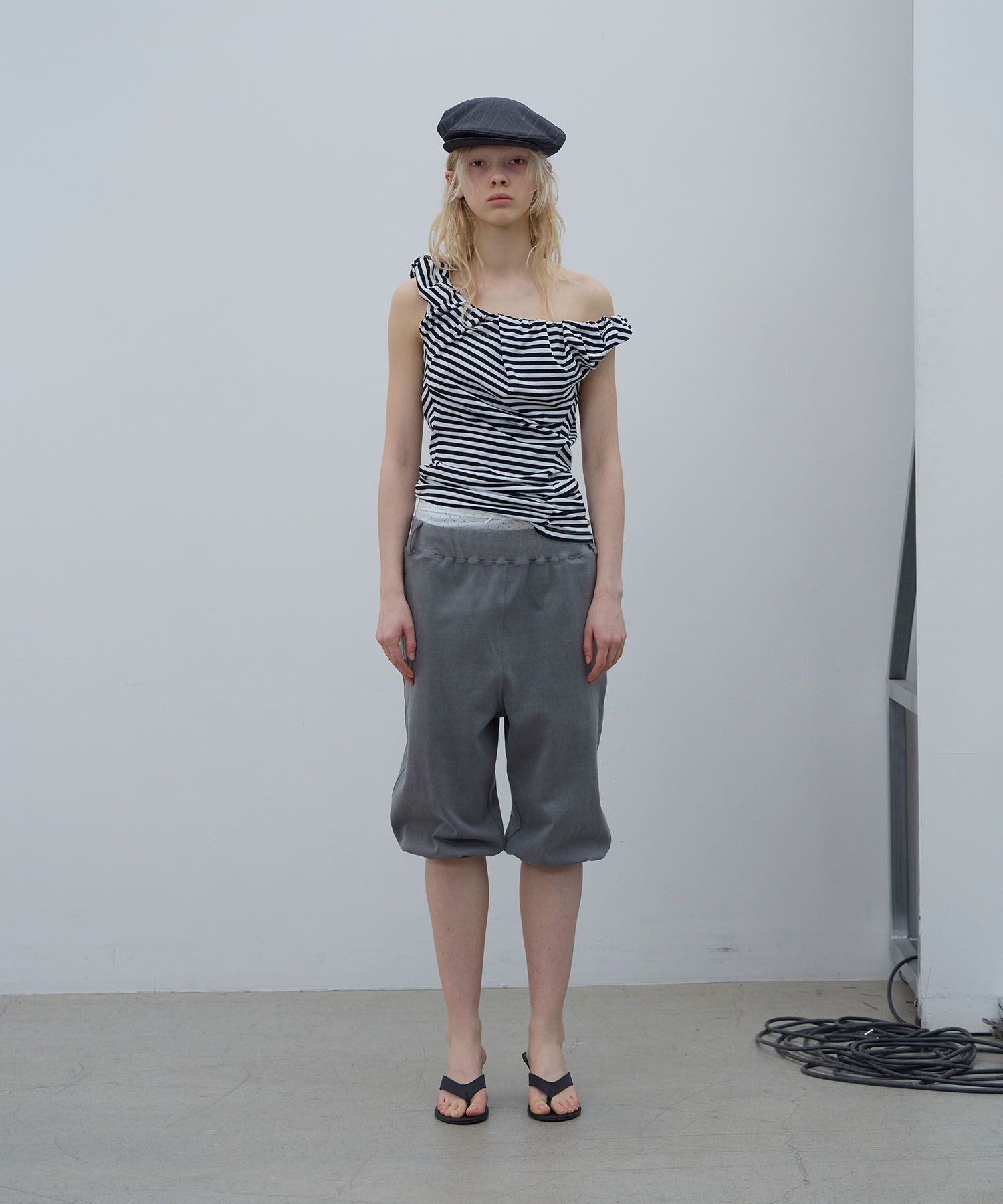 lcdc キャミ　glowny blackup cos musinsa lcdc キャミ glowny blackup cos musinsaの通販はau PAY マーケット