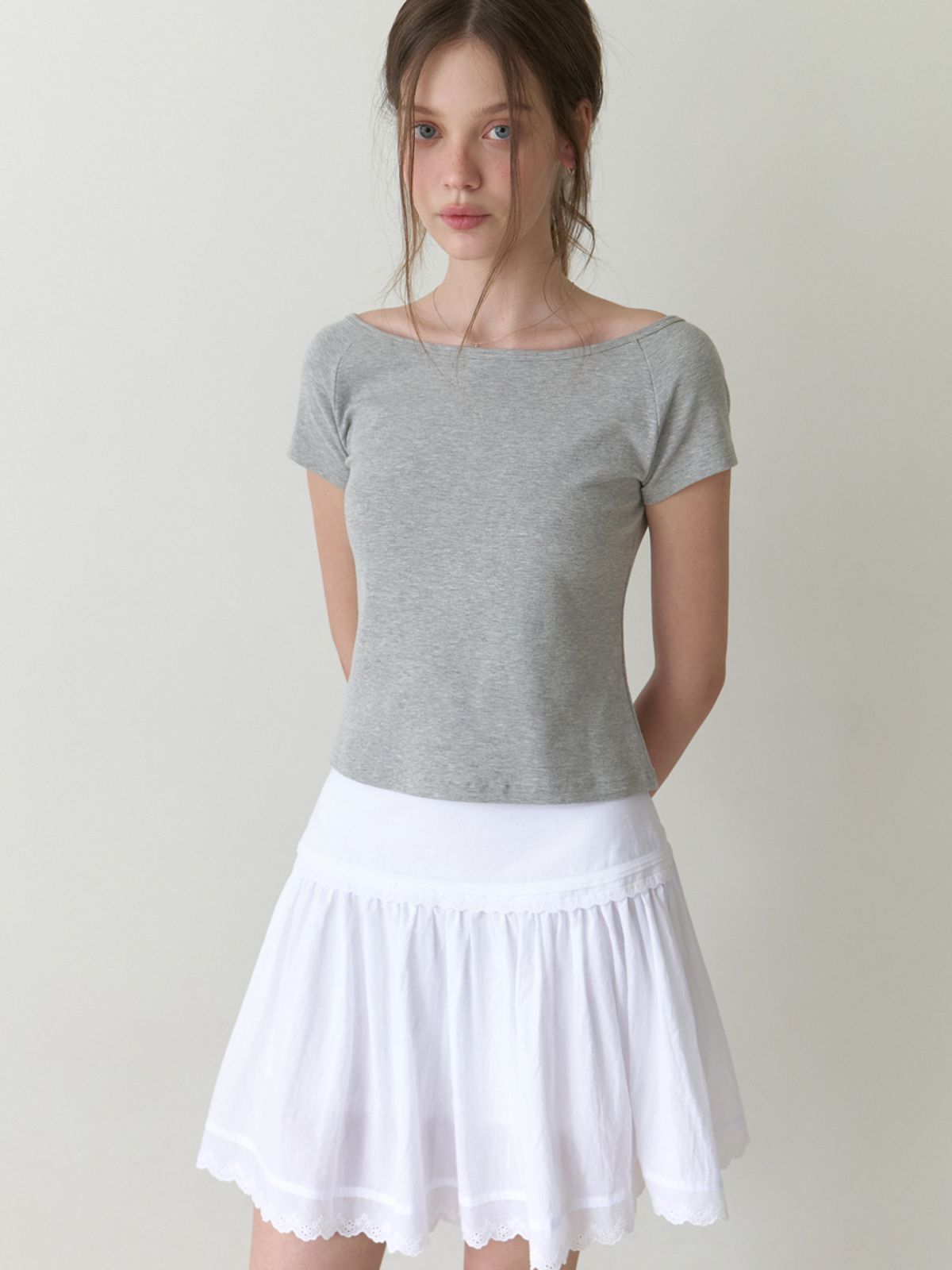 리엘(RE L) Anni off shoulder half t-shirt (gray)