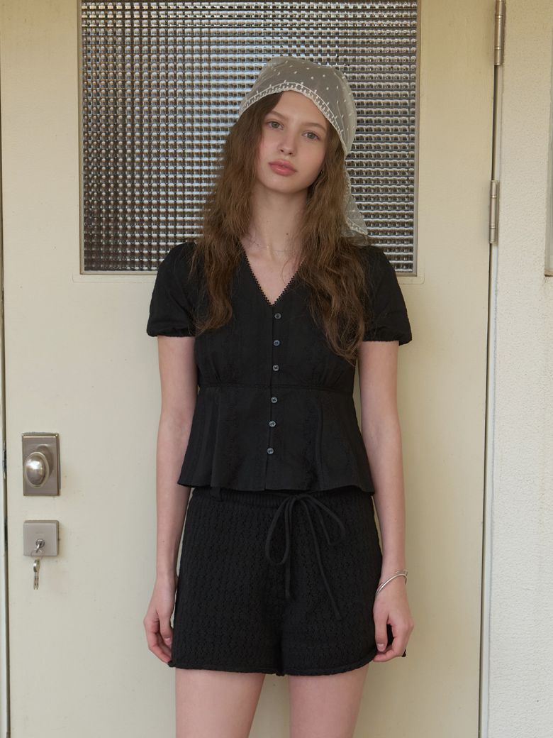 Feria cotton v blouse (black)
