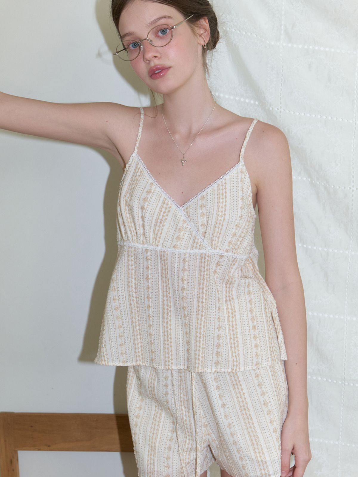 리엘(RE L) Liv sleeveless blouse (beige)