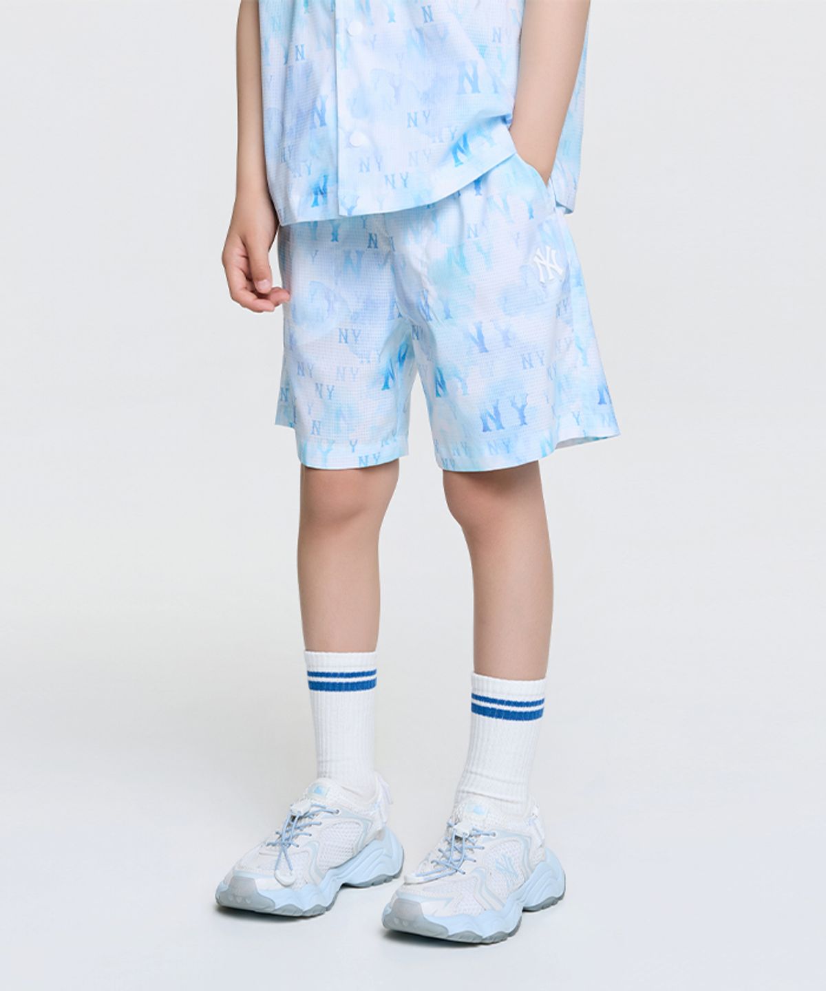 엠엘비 키즈(MLB KIDS) 스포티브 워터 모노그램 4부 팬츠 NY (L.Blue)