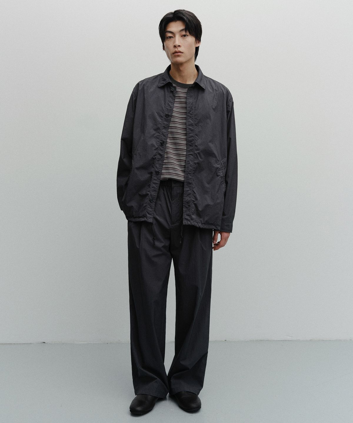 어나더 오피스(ANOTHER OFFICE) Flow Wind Jacket (Sumi)