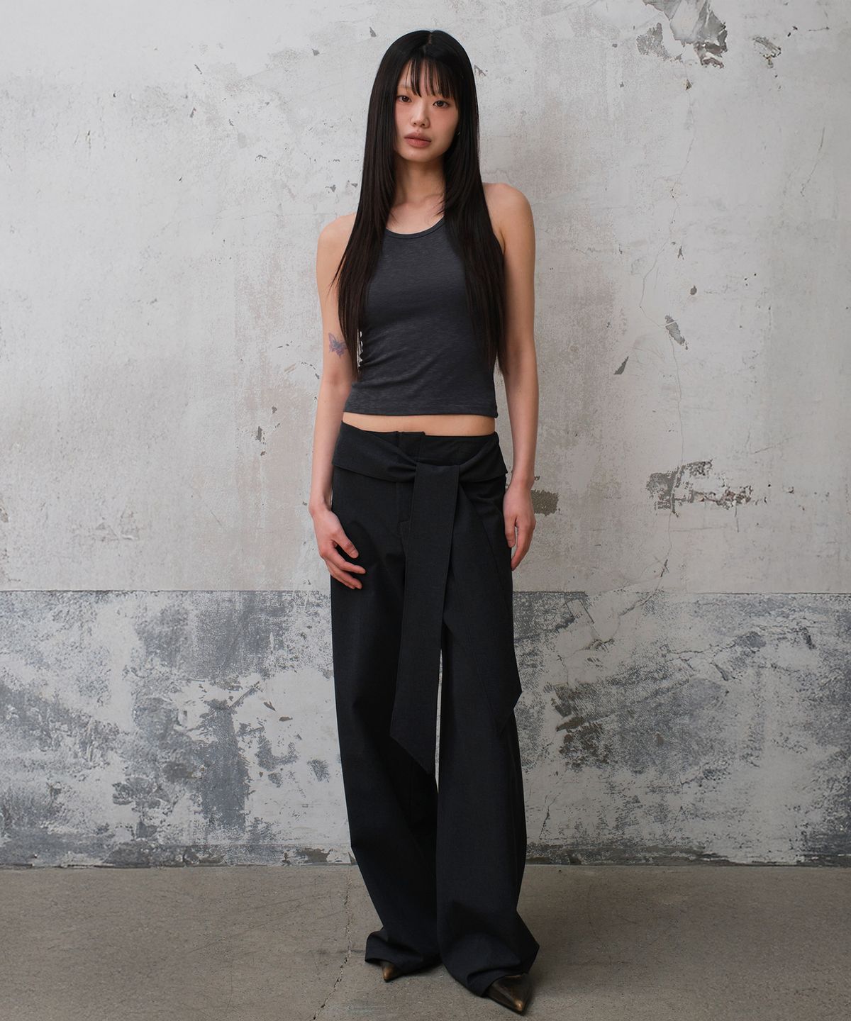 다이브인 우먼(DIVEIN WOMEN) WRAP WIDE TIE PANTS (CHARCOAL)