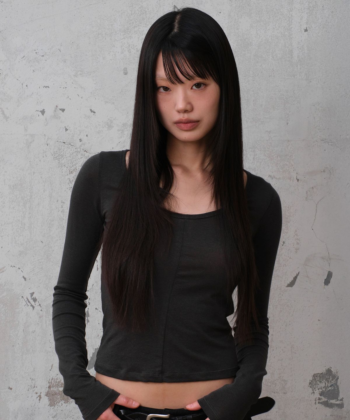 다이브인 우먼(DIVEIN WOMEN) U-NECK LONG SLEEVE (KHAKI)