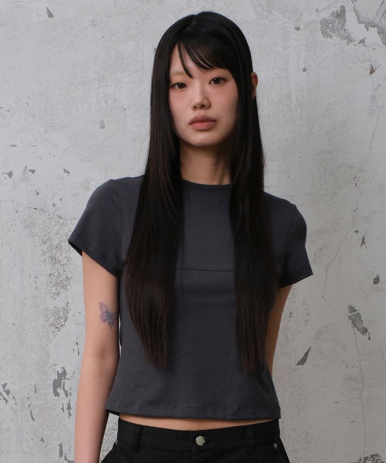 SLIM FIT SEMI CROP T-SHIRTS (CHARCOAL)