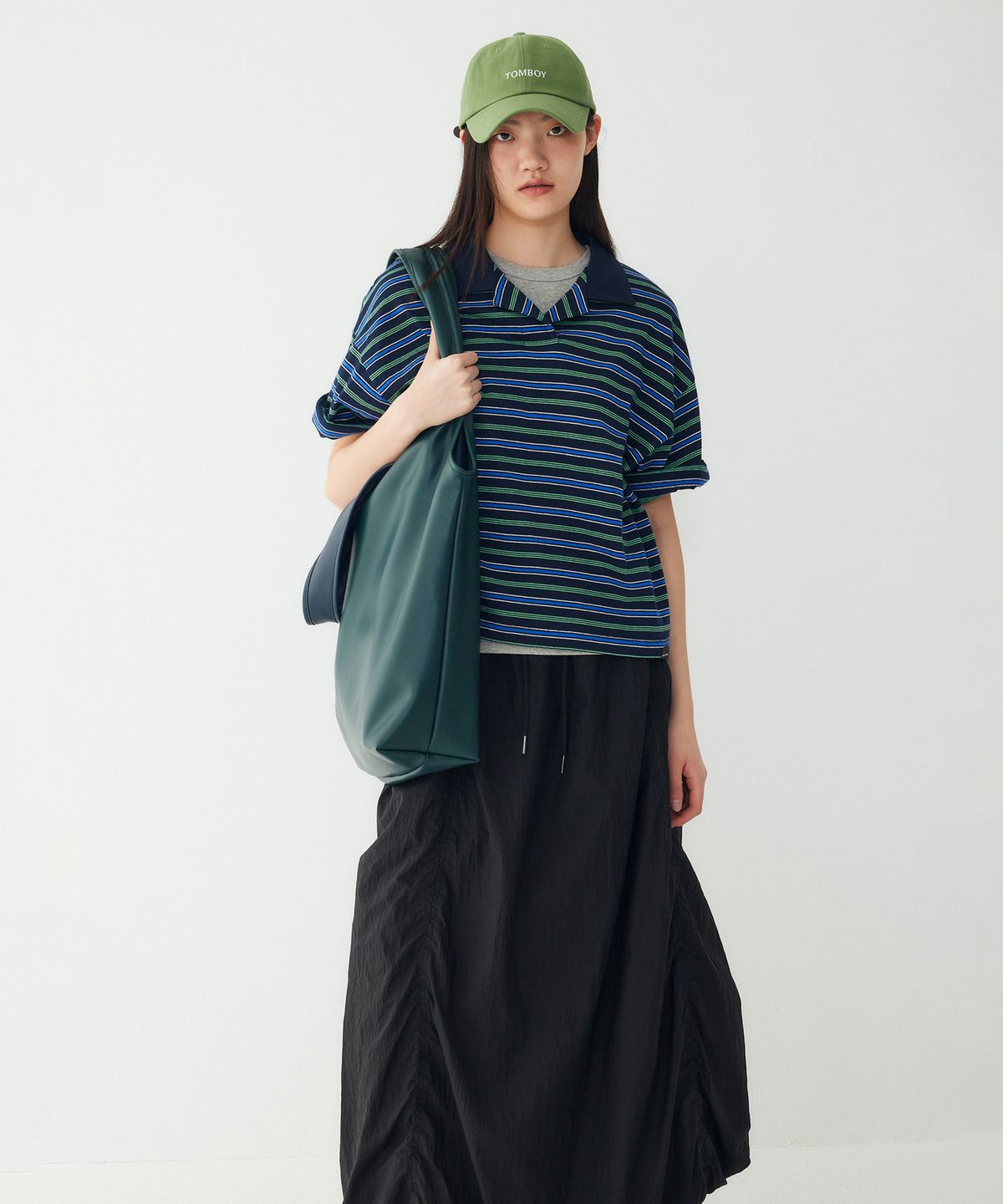 스튜디오 톰보이(STUDIO TOMBOY) 멀티 스트라이프 카라넥 반팔 티셔츠_네이비 9176222986
