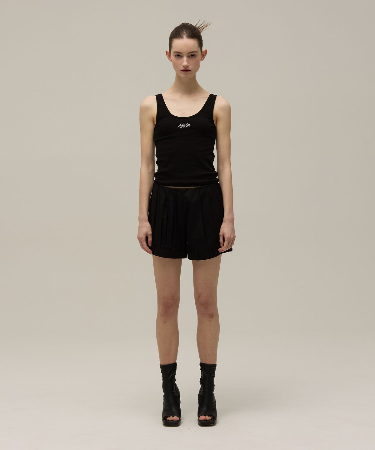 므아므(MMAM) Side zipper slit short