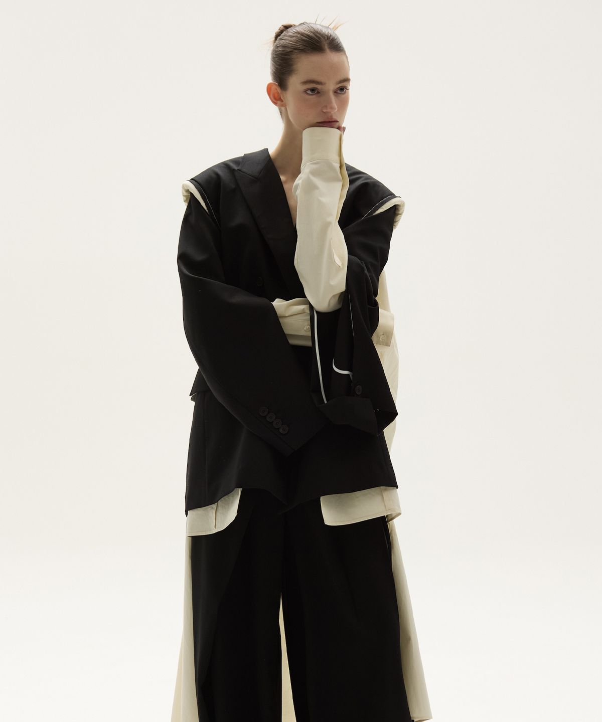 므아므(MMAM) Origami pleated layered jacket
