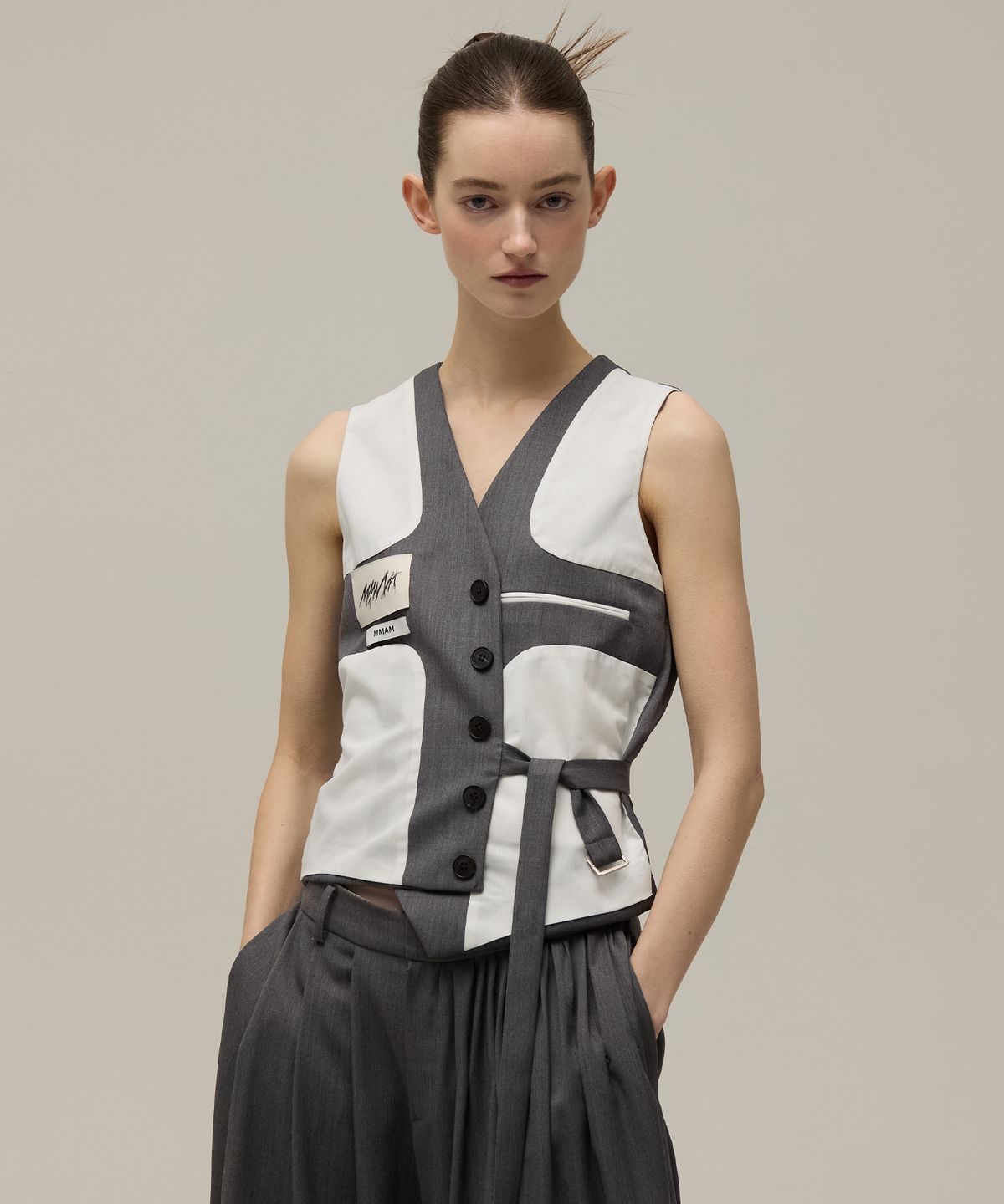 므아므(MMAM) Reverse side strap vest