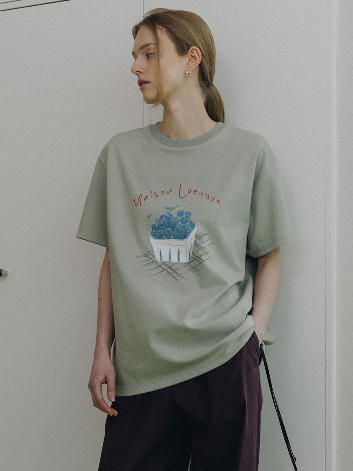 루에브르(LOEUVRE) Oversized Blueberry Graphic T-Shirt SW6ME765_2color