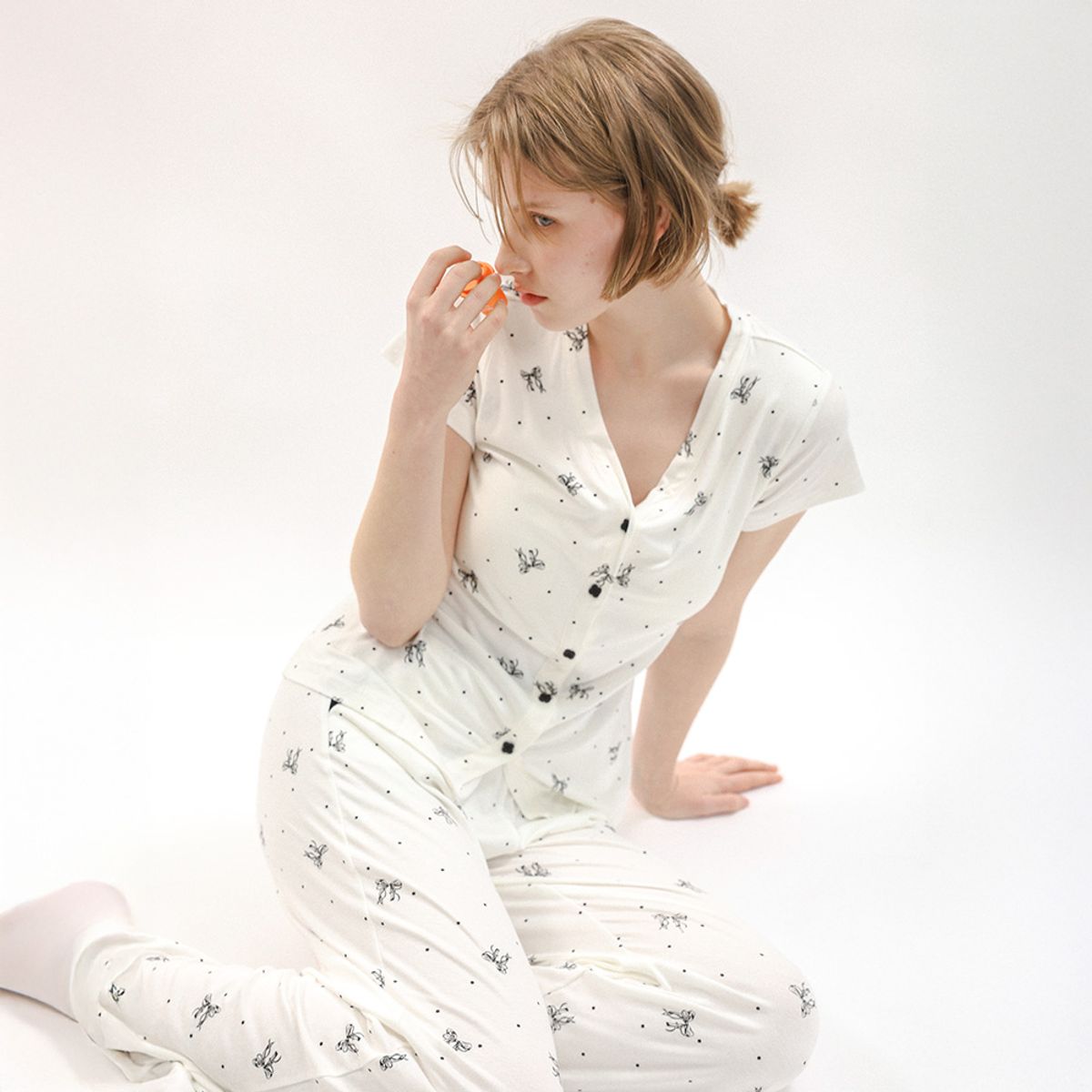 멜라니조이(MELANIE JOY) MJ_Bow floral short sleeve pajama two-piece set_2color
