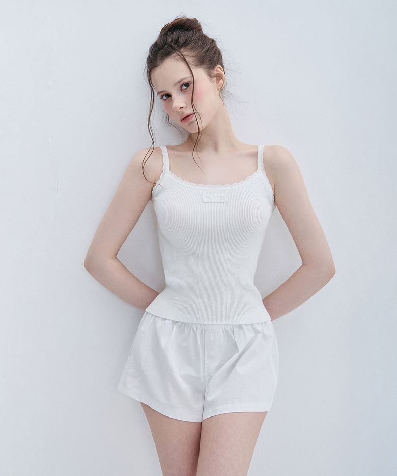 CREAMY LABEL SLEEVELESS - CREAM