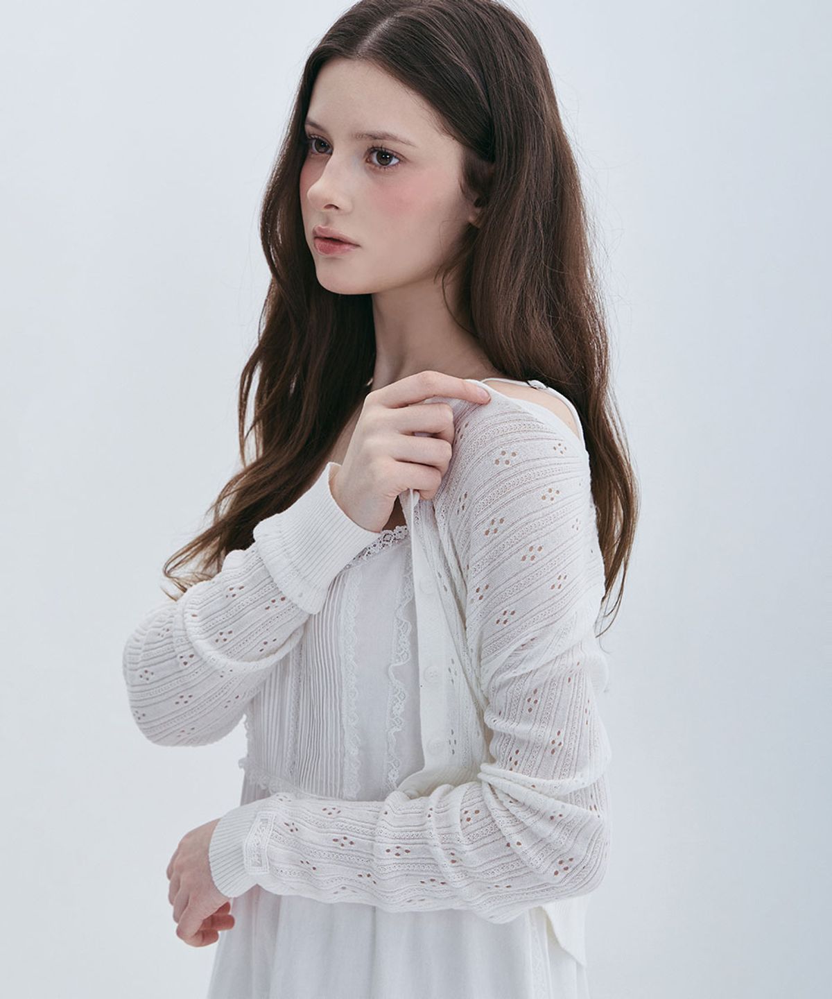 모아벨(MOABEL) SOFT EYELET KNIT CARDIGAN - IVORY