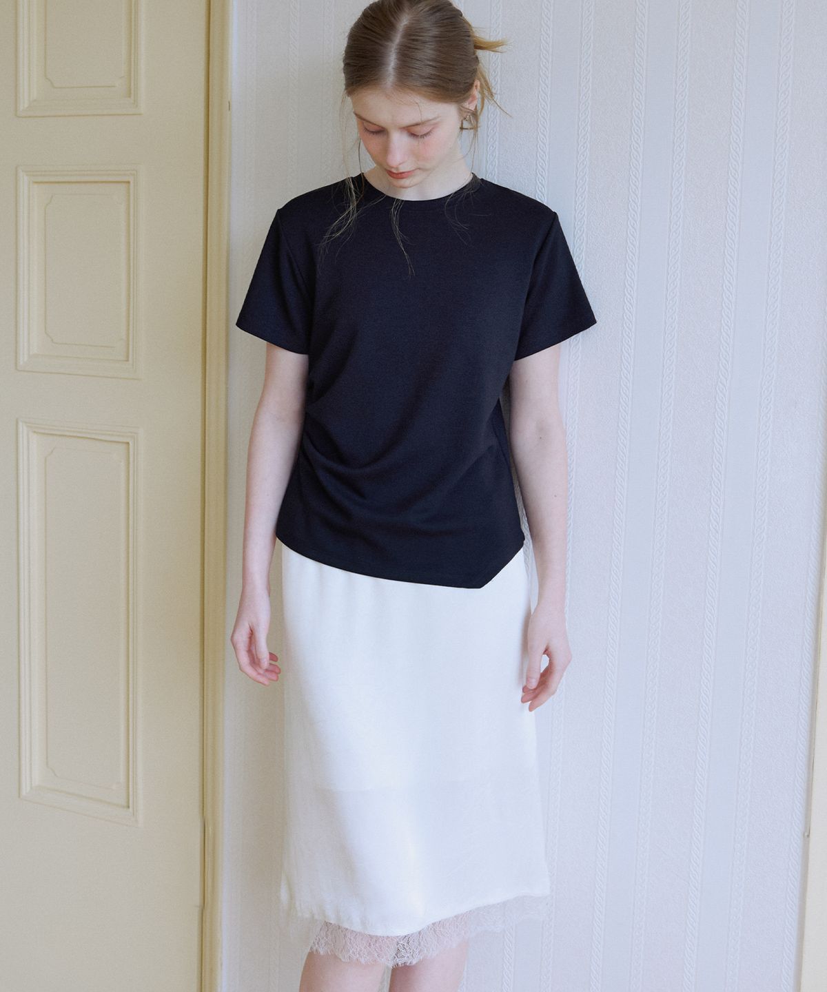노운베러(KNOWNBETTER) Side-tuck essential T-shirt [KNSS06TS06]_Black