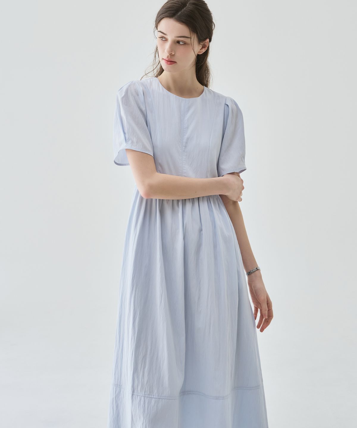 드로우핏 우먼(DRAWFIT WOMEN) 퍼프 슬리브 반팔 롱 원피스 [SKY BLUE]