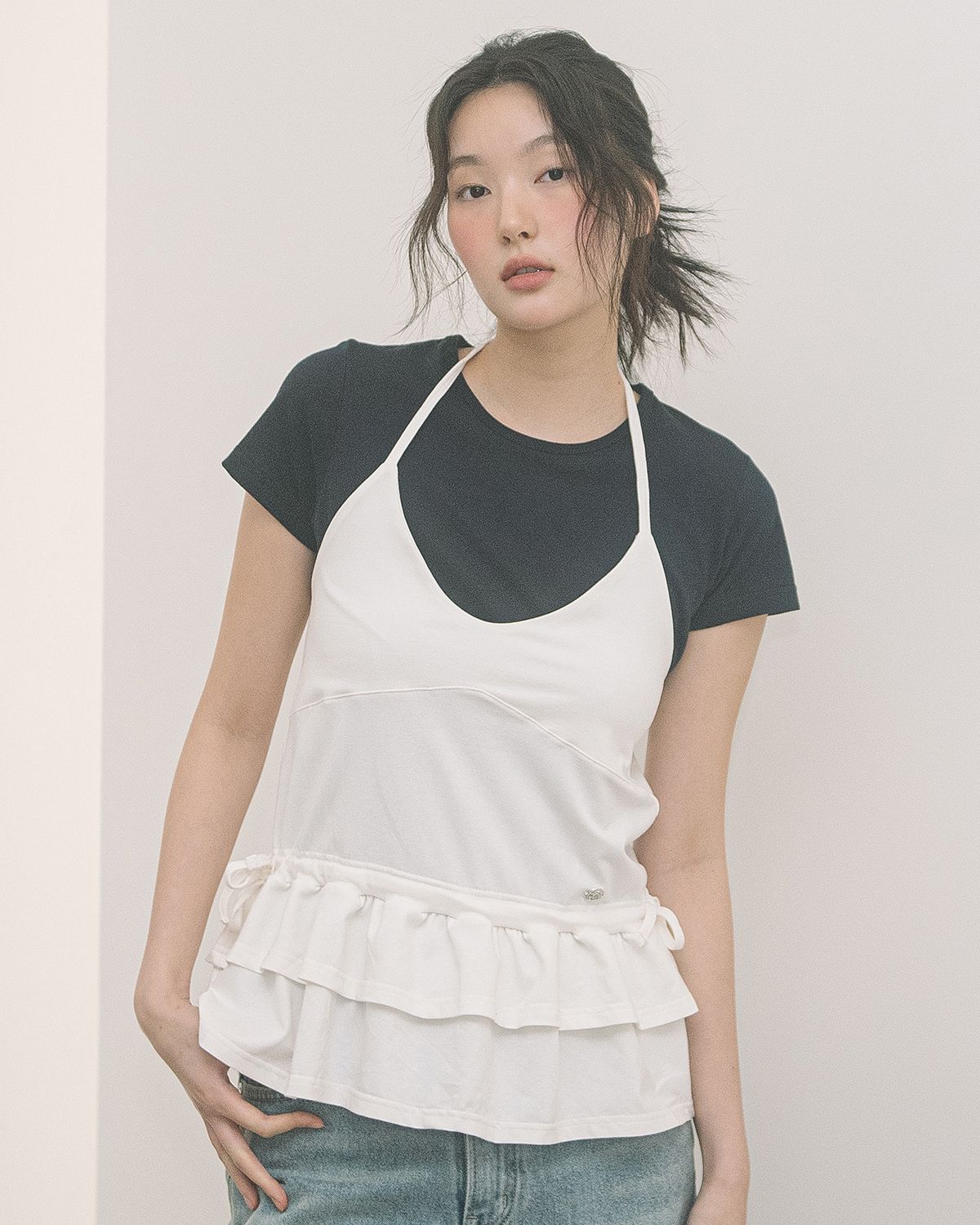 해비즘(HAVISM) DOUBLE FRILL  HALTER NECK SLEEVELESS(IVORY)
