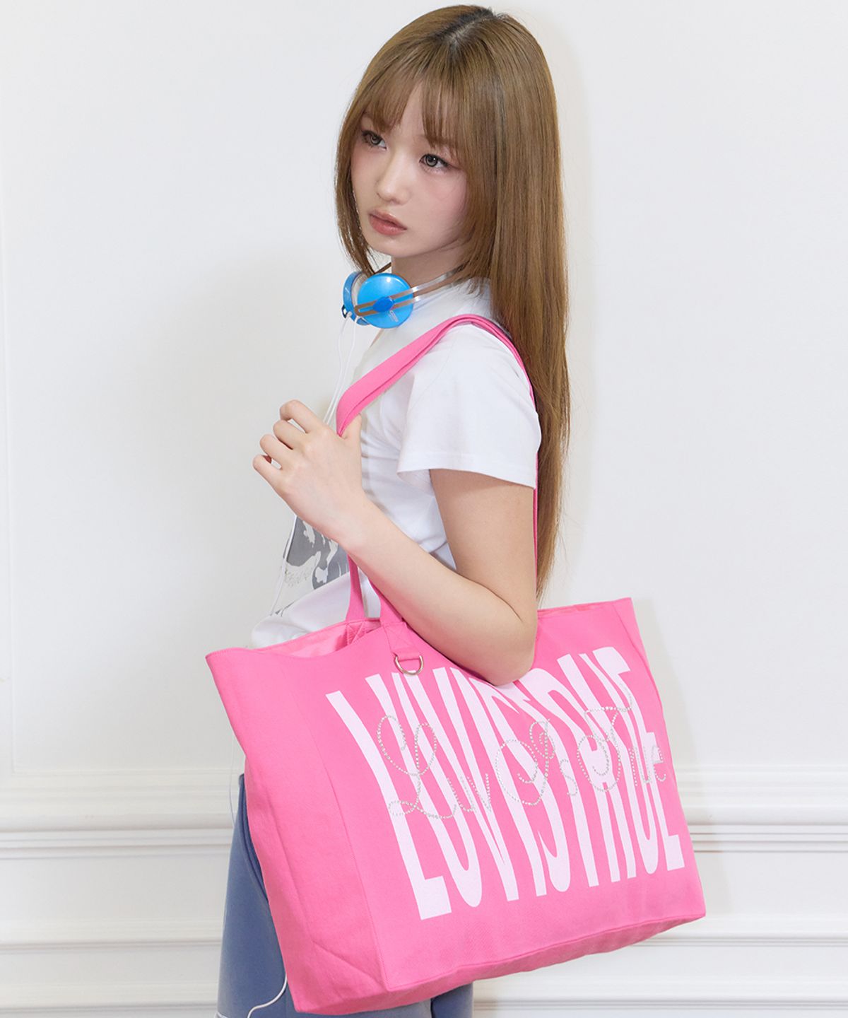 러브이즈트루(LUVISTRUE) SY LETTERING TOTE BAG(PINK)