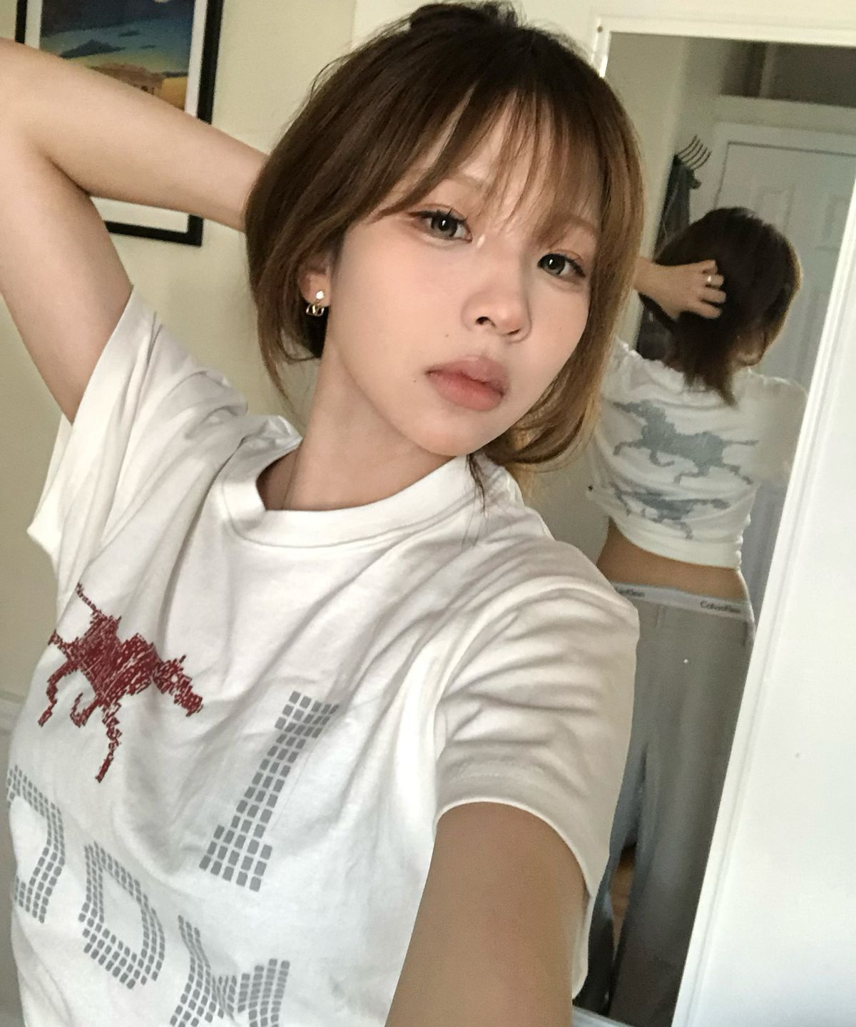 노디(NODI) System Error Horse crop Tee ivory