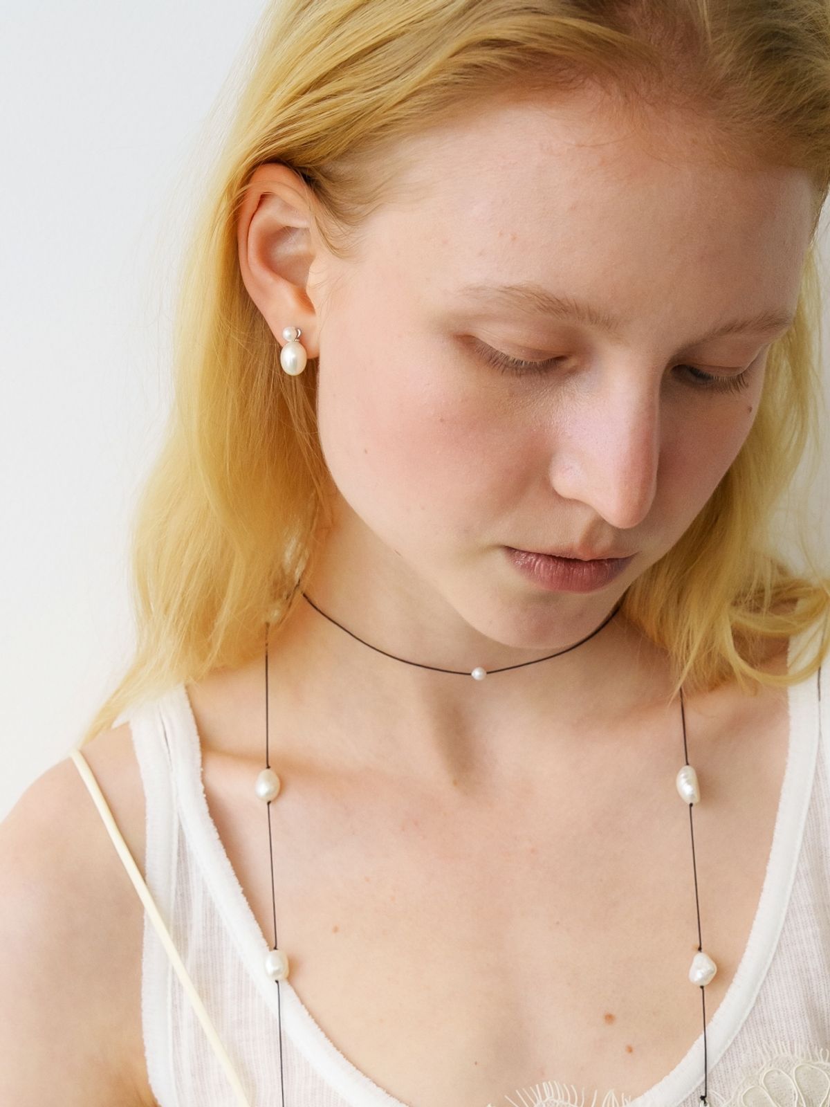 러브미몬스터(LOVE ME MONSTER) Tiny Gem Strap Necklace_2COL (L261MNK050)