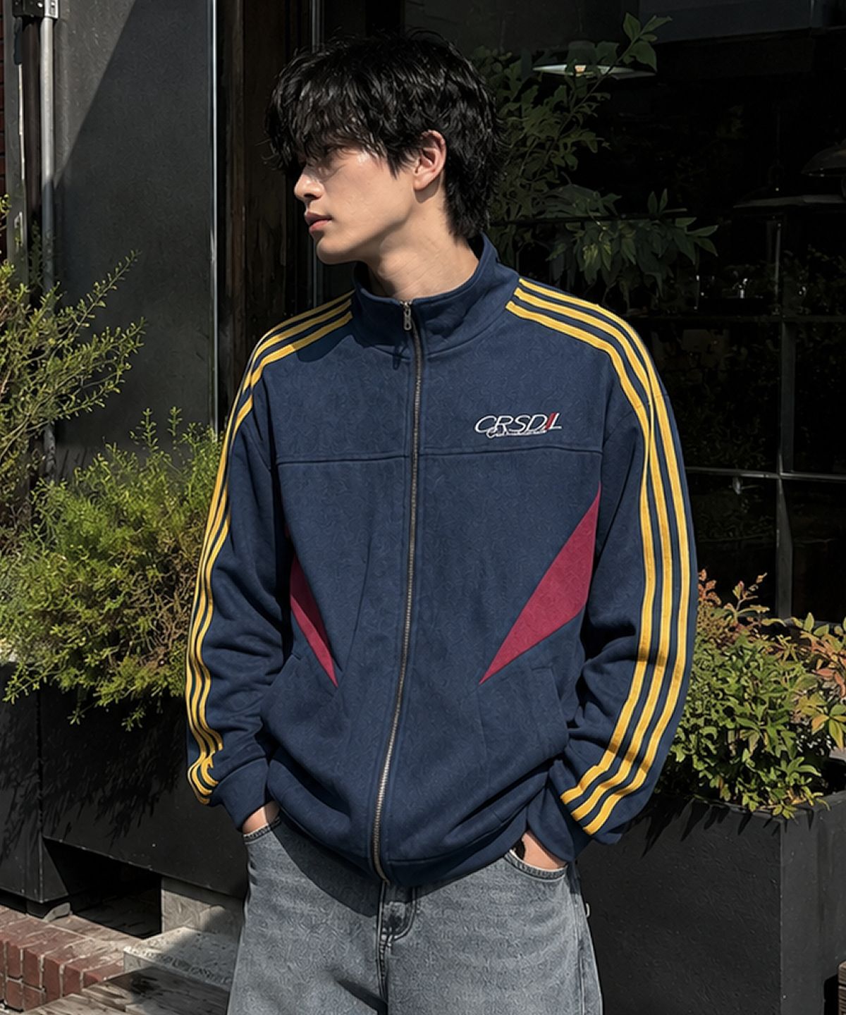 크림소다랩(CREAM SODA LAB) 스웨이드 4선 트랙 배색 집업 네이비