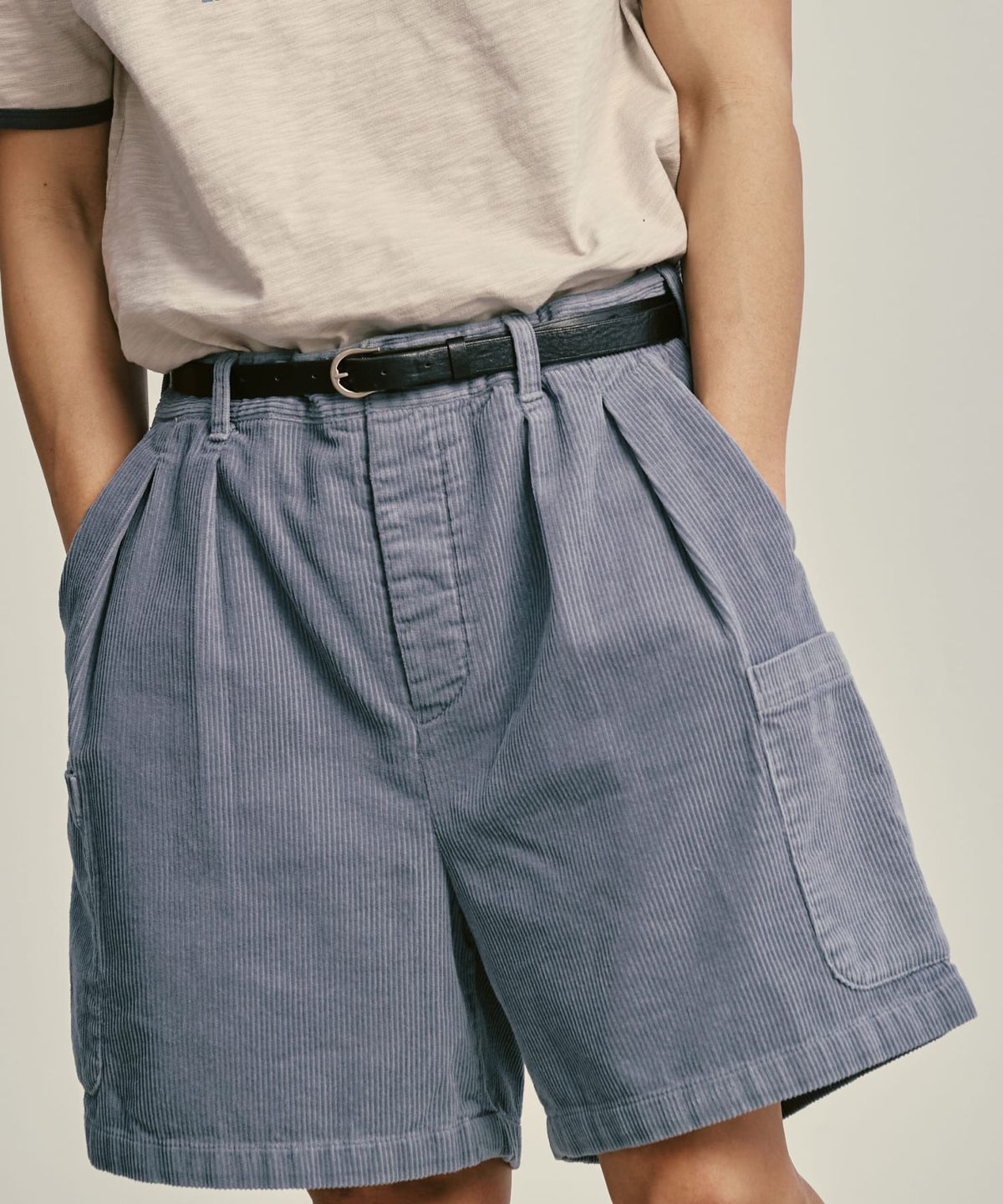 유니버셜 오버롤(UNIVERSAL OVERALL) CORDUROY CARGO SHORTS BLUE