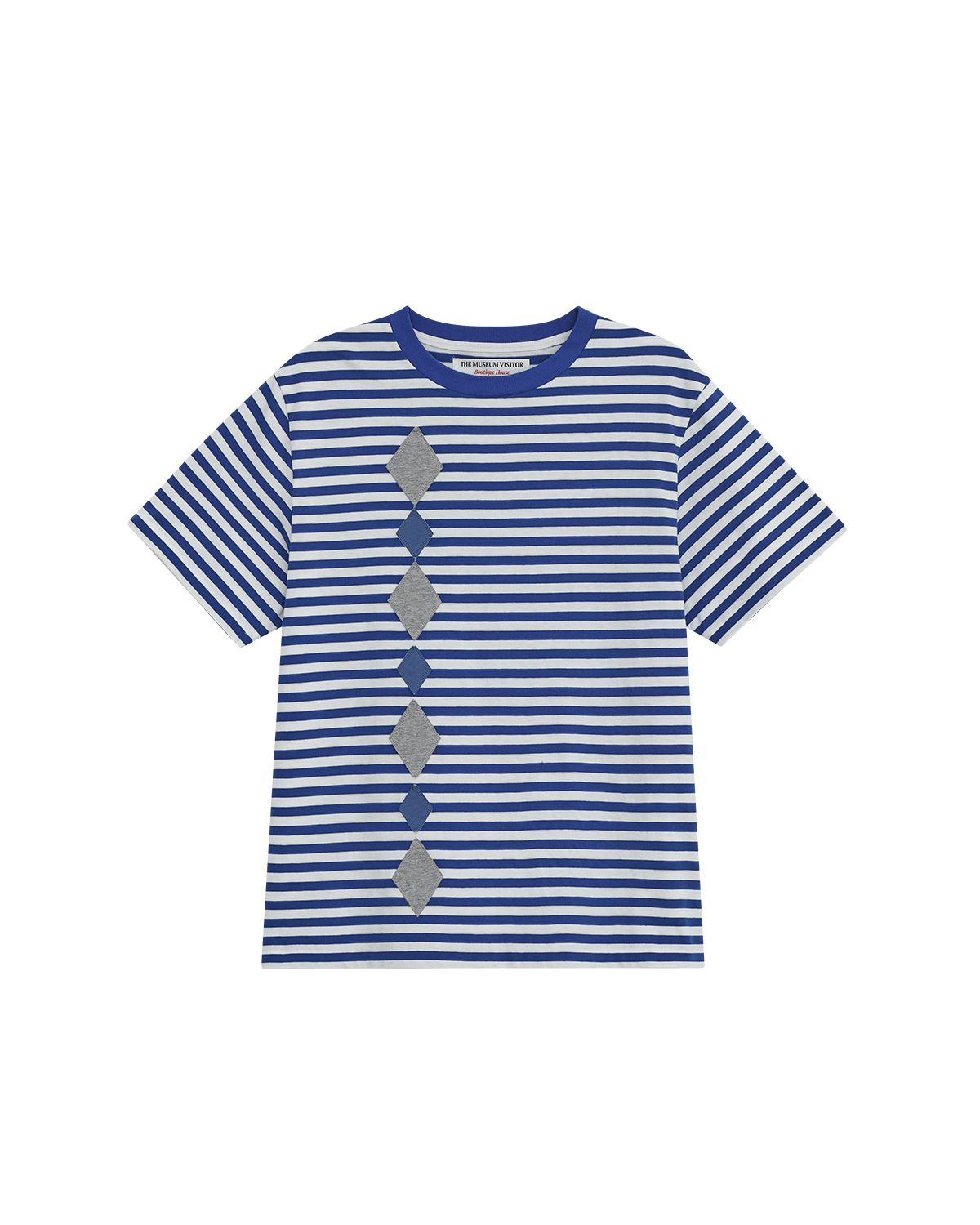 더뮤지엄비지터(THEMUSEUMVISITOR) ARGYLE PATTERN APPLIQUE STRIPE T-SHIRT (BLUE)