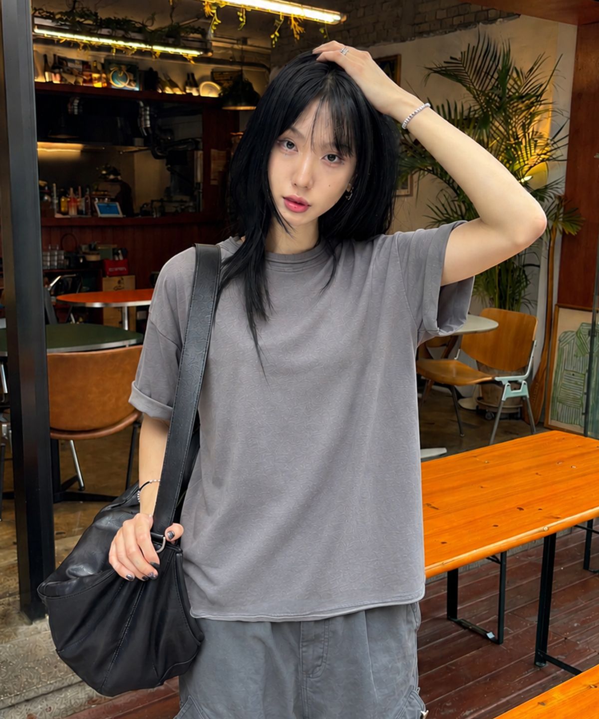이코르(ECORR) [UNISEX] 레이어드 절개 크롭 반팔 티셔츠_차콜
