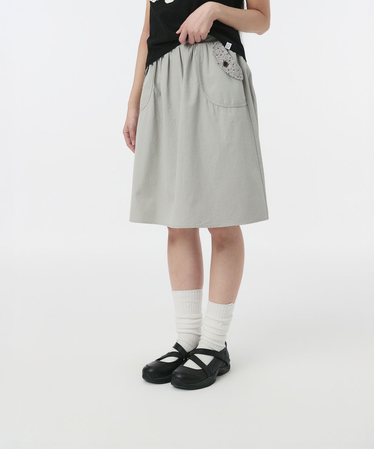 오헤시오(OHESHIO) FLORAL POCKET BANDING MIDI SKIRT, KHAKI GRAY
