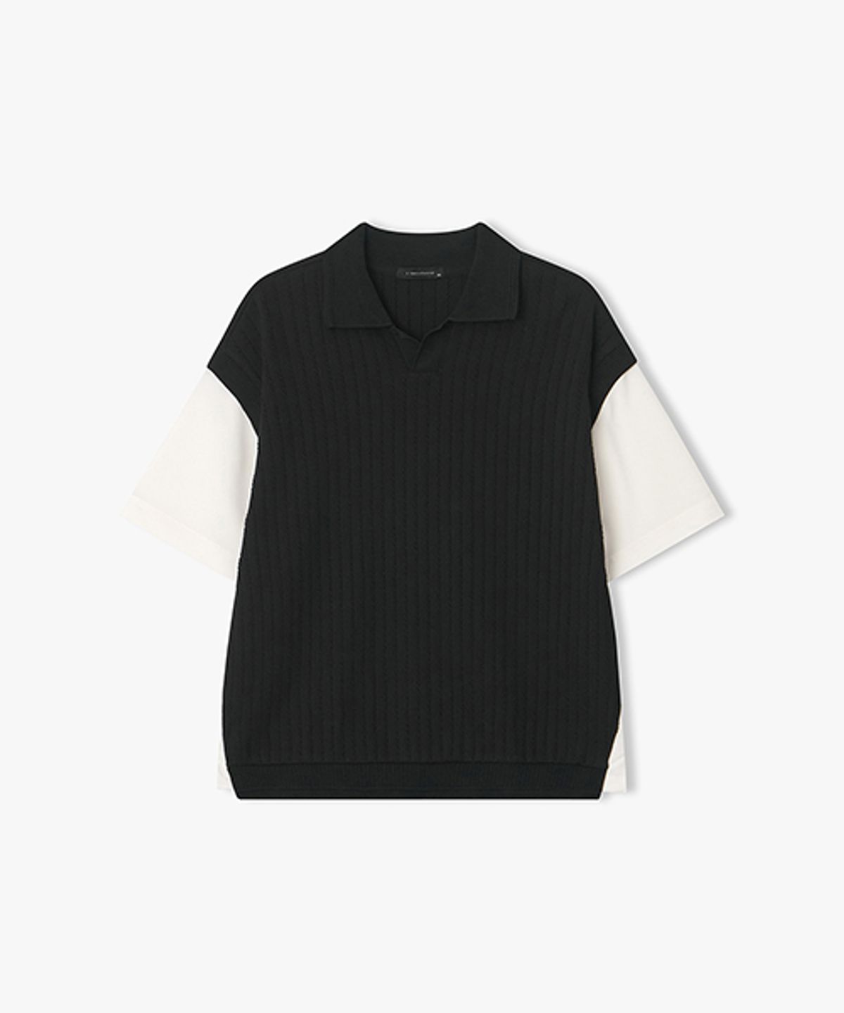 리버클래시(LIBERCLASSY) [26SS] LMM41706 블랙 니트 베스트 오픈칼라 하프 티셔츠