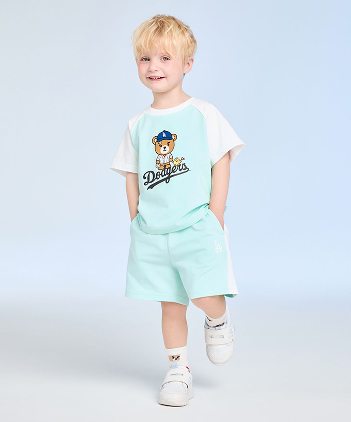 엠엘비 키즈(MLB KIDS) 메가베어 프렌즈 배색 래글런 티셔츠 세트 LA (Mint)