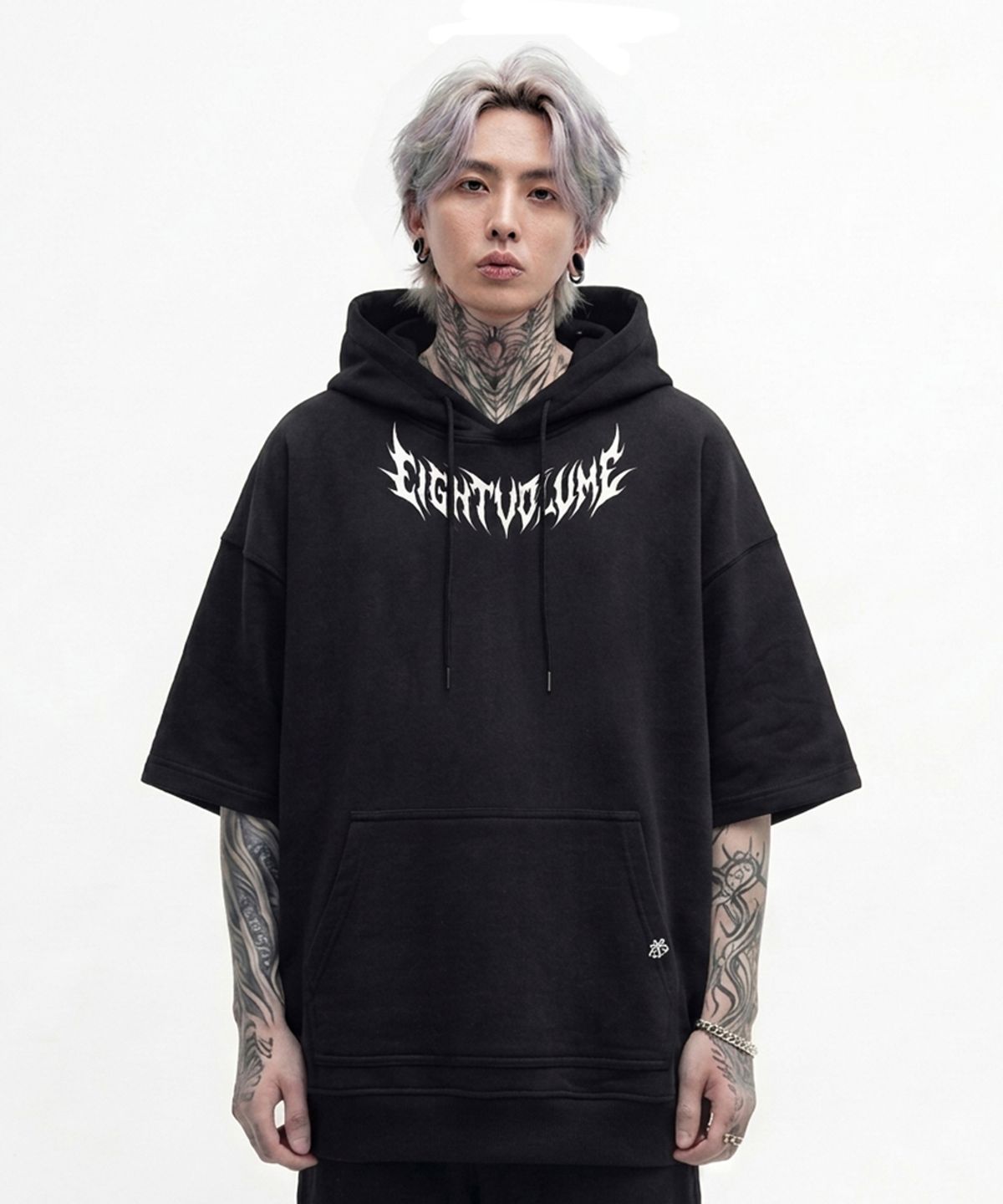 에잇볼륨(EIGHTVOLUME) EV 네크로고 오버핏 반팔후드 (블랙)
