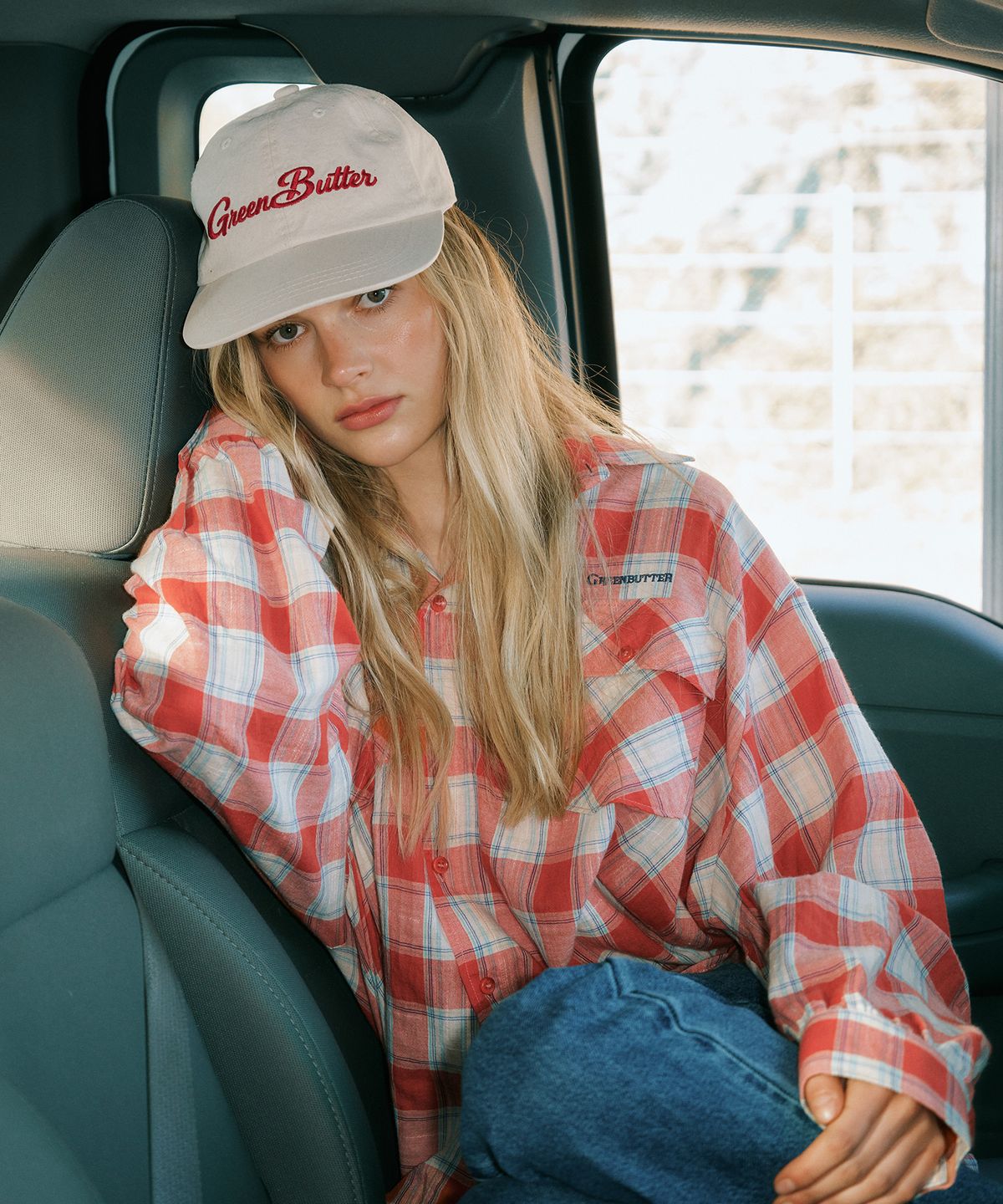 그린버터(GREENBUTTER) Lettering Logo Cap (L/Beige)