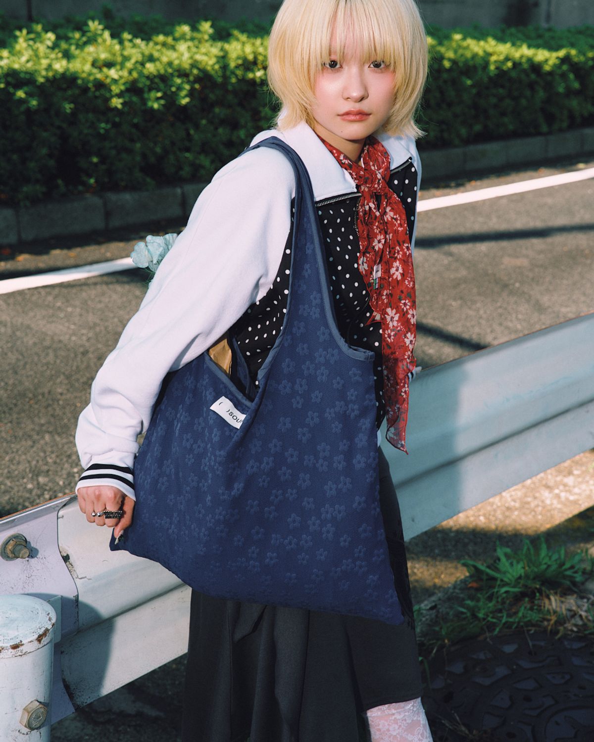 블랭크수프(BLANKSOUP) Floral Shopper Bag (NAVY)