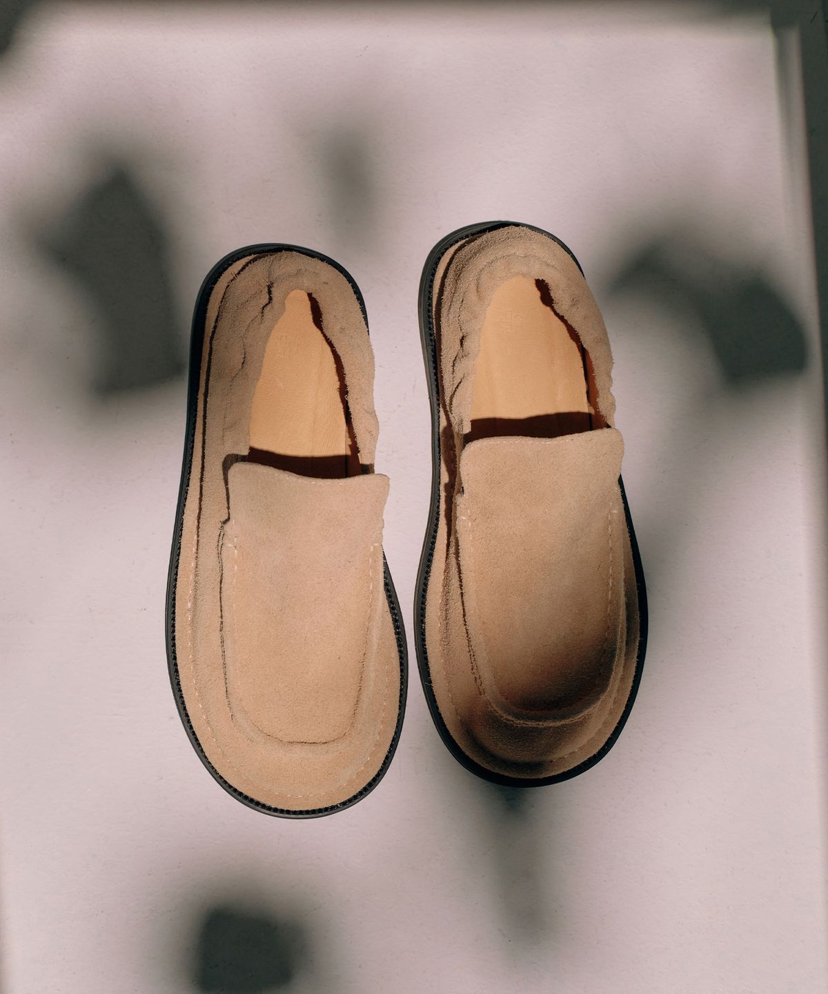 식스핏(6FT) [천연 소가죽] DOTE BABOUCHE (BEIGE)