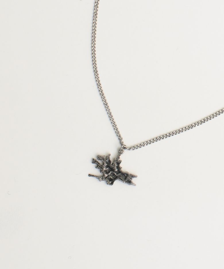 CORAL PENDANT NECKLACE