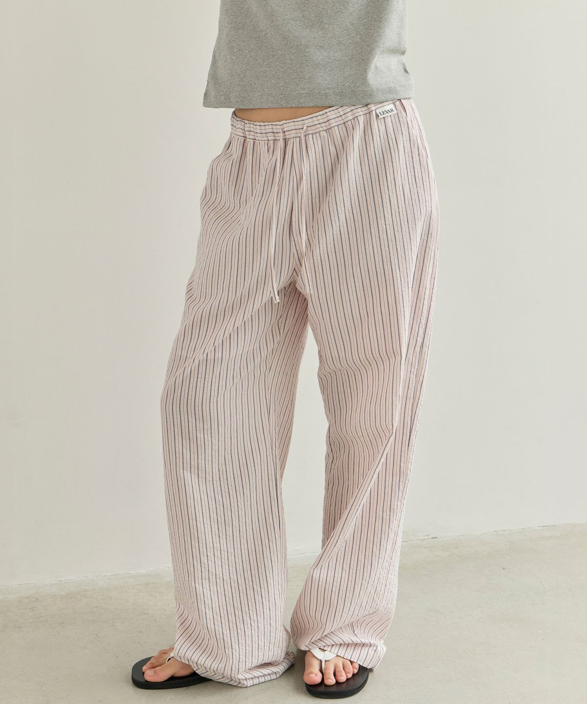 르바(LEVAR) Light Washed Stripe Pants - Pink Stripe