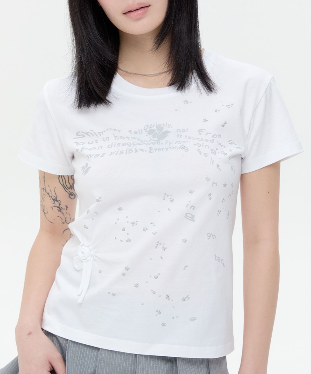 타입서비스(TYPESERVICE) Glittered Spiral Ruched Top [White]