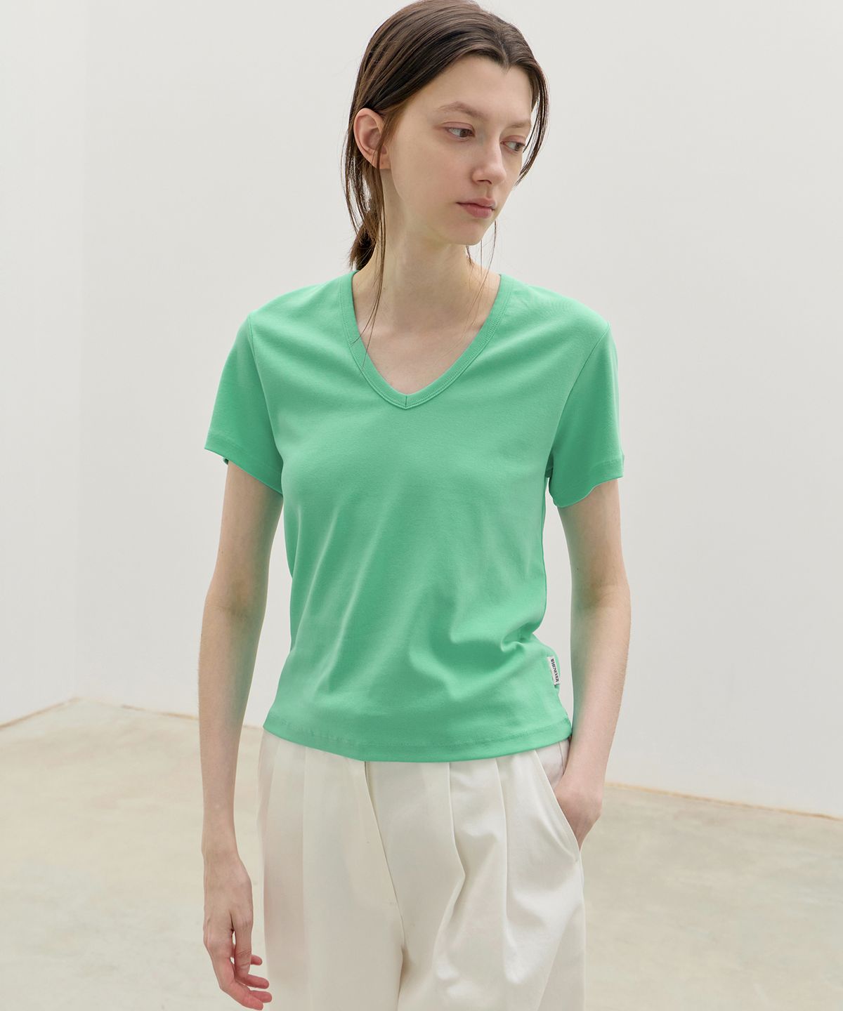 르바(LEVAR) All-day Cotton V-neck T-shirt - Florida Mint