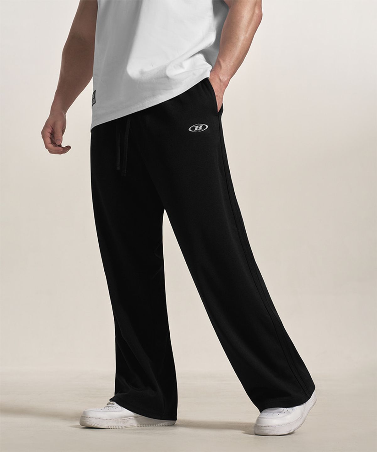 본투윈(BORN TO WIN) SYMBOL B MESH TRACK PANTS [BLACK]