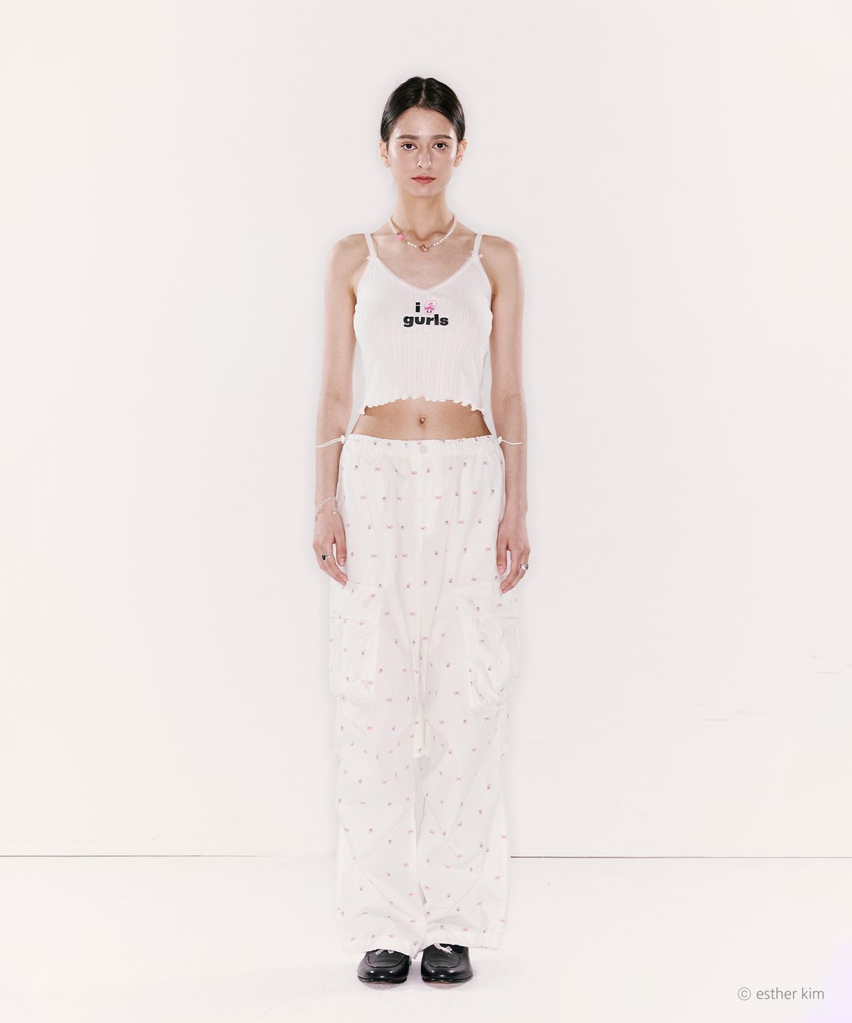 에즈이프 캘리(ASIF CALIE) ESTHER BUNNY X AS IF CALIE BUNNY GURLS SLEEVELESS WHITE